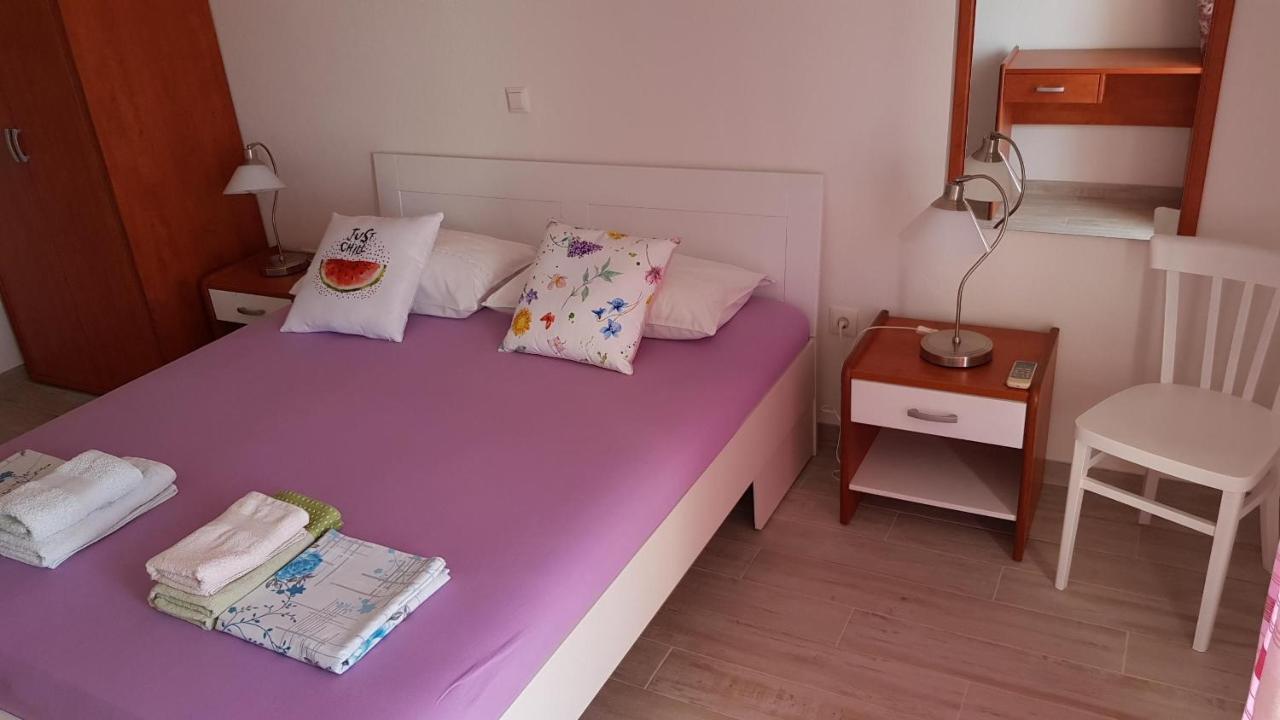 Apartments Bocin Rosso Хвар Екстер'єр фото